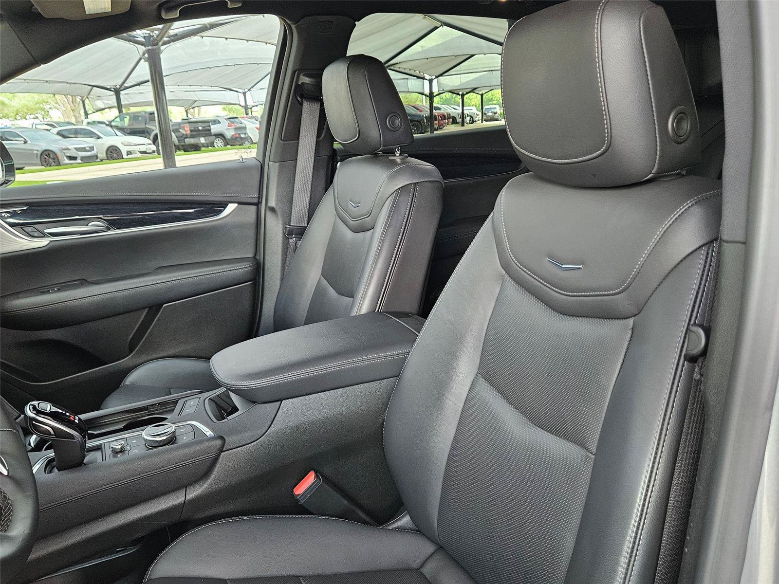Certified 2025 Cadillac XT5 Premium Luxury AWD/4WD image 10