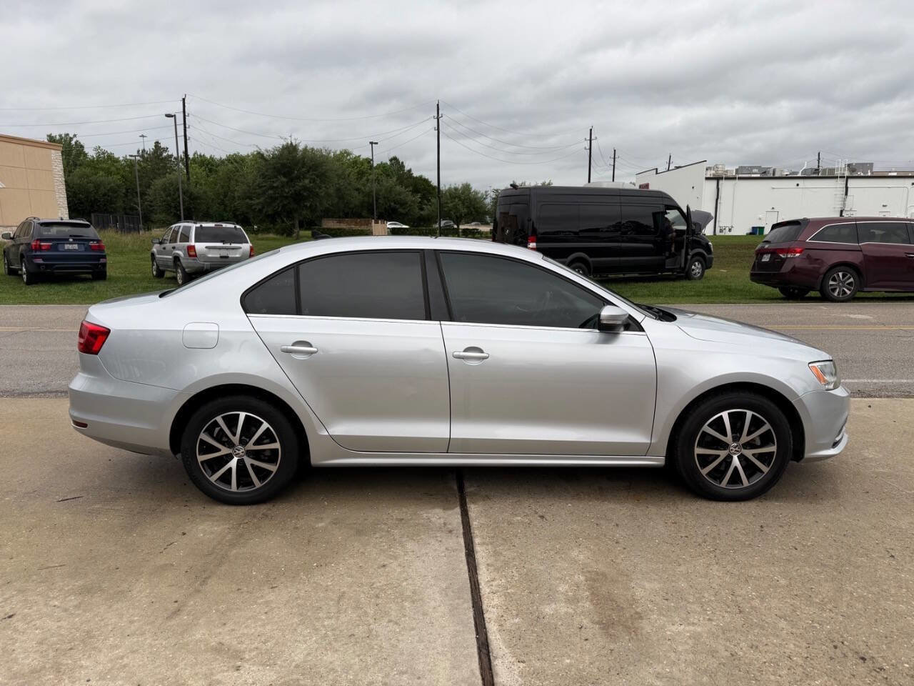 Used 2015 Volkswagen Jetta TDI SE image 5