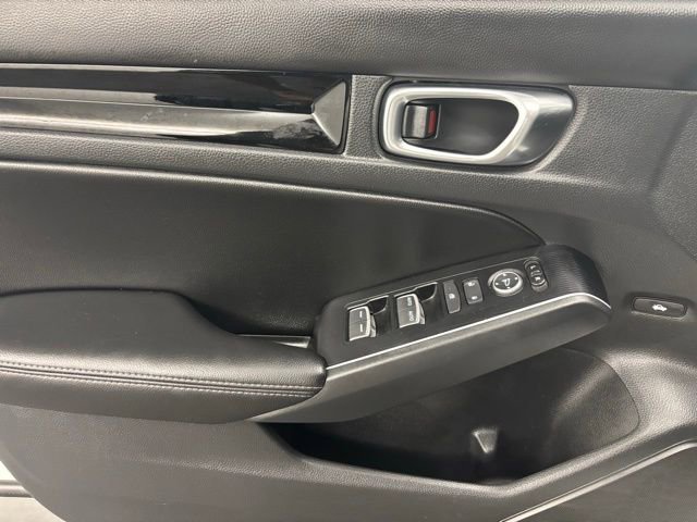 Used 2025 Honda Civic Sport image 17
