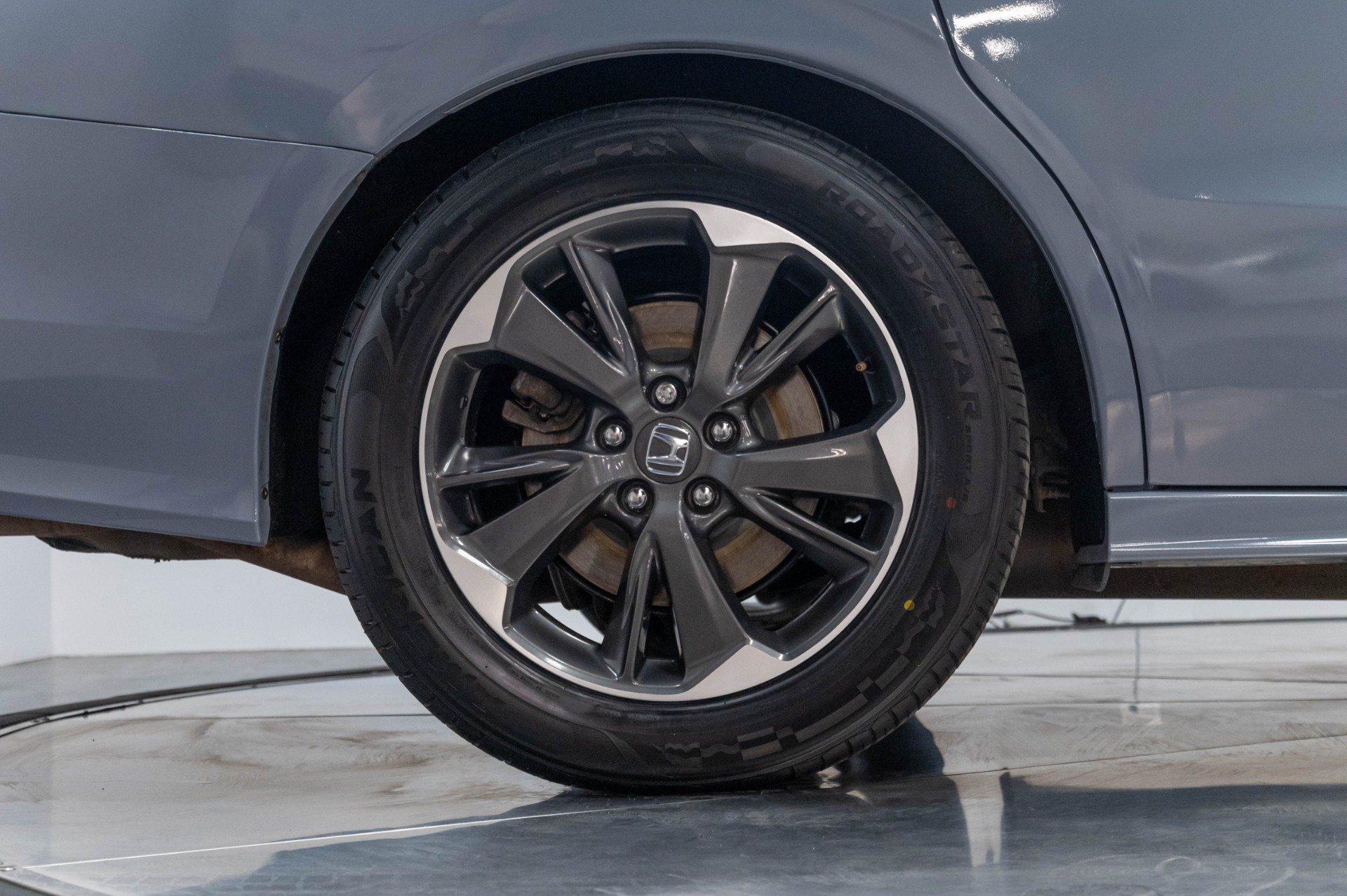 Used 2024 Honda Odyssey Elite image 40