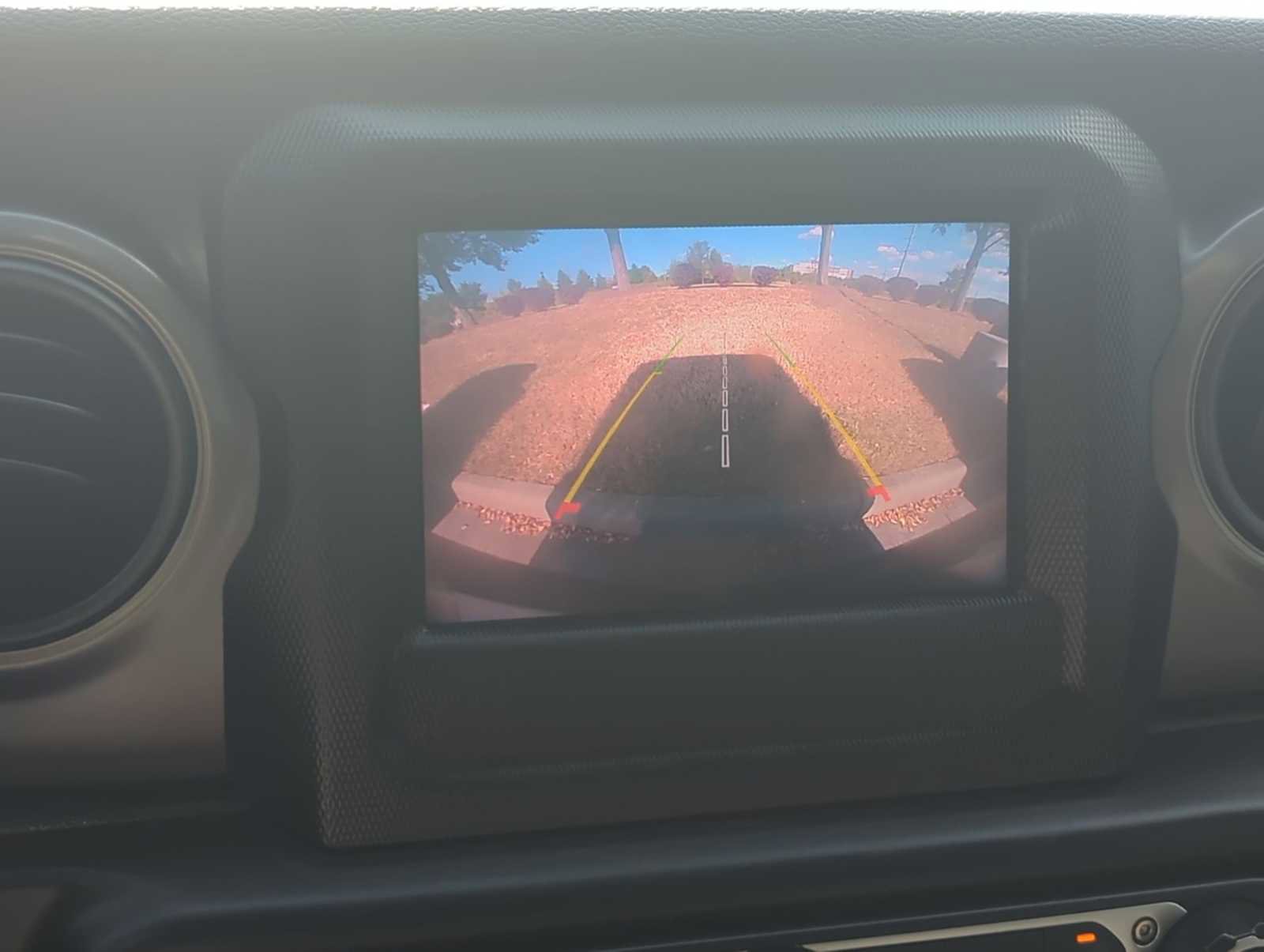 Used 2023 Jeep Wrangler Sport S image 28