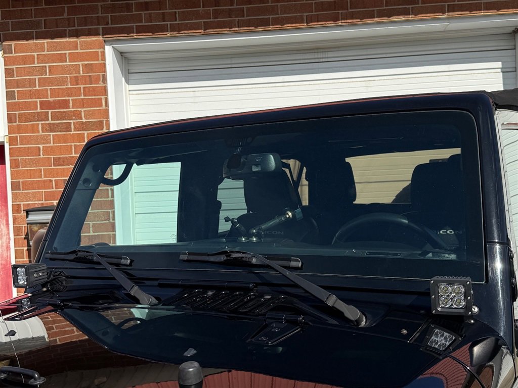 Used 2015 Jeep Wrangler Unlimited Rubicon w/ Dual Top Group image 16