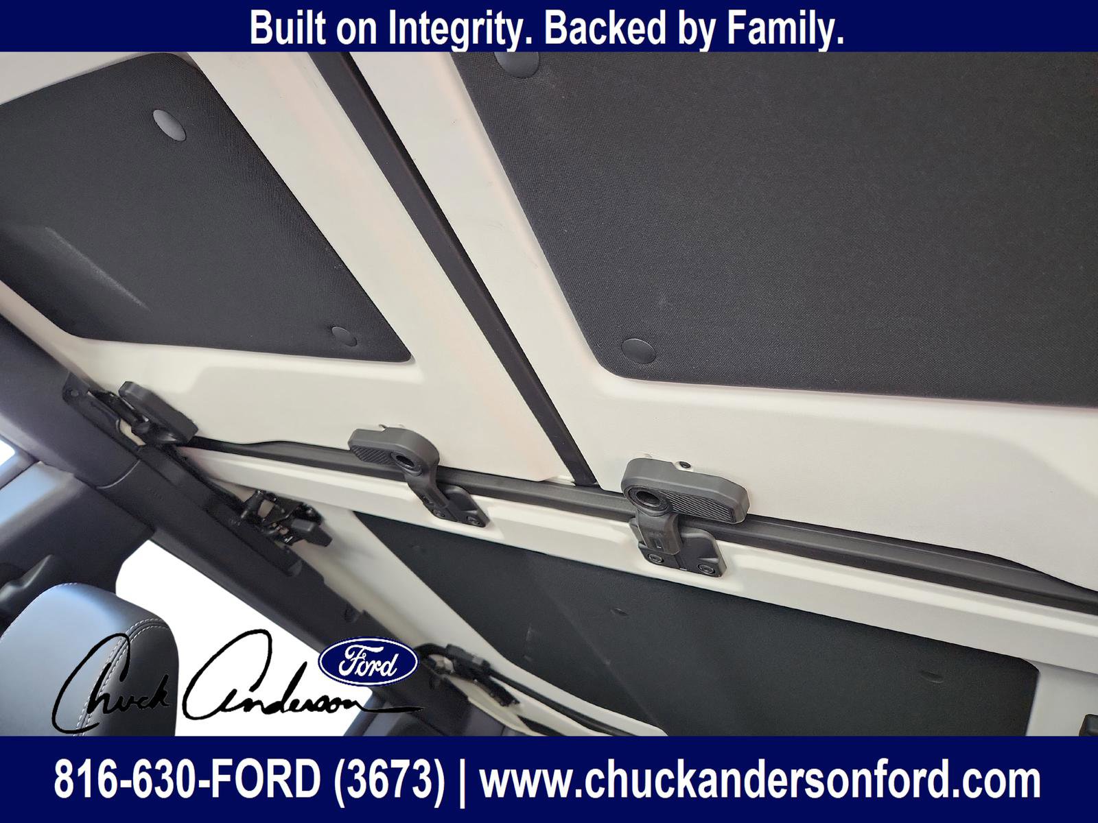 New 2025 Ford Bronco Badlands w/ Sasquatch Package AWD/4WD image 13