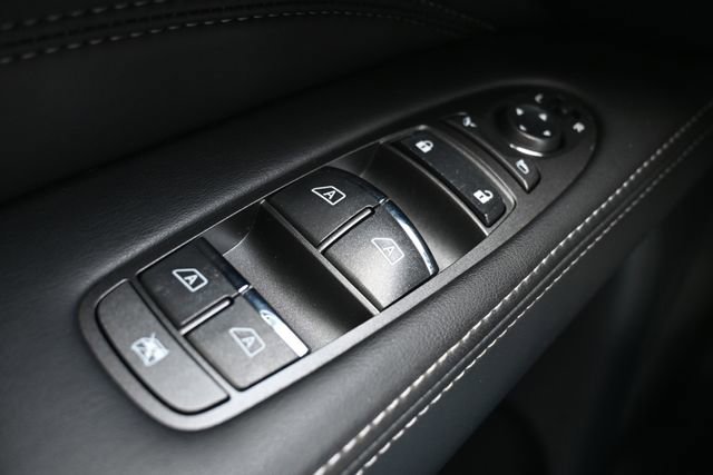 Used 2019 INFINITI QX60 Luxe w/ Essential Package image 43