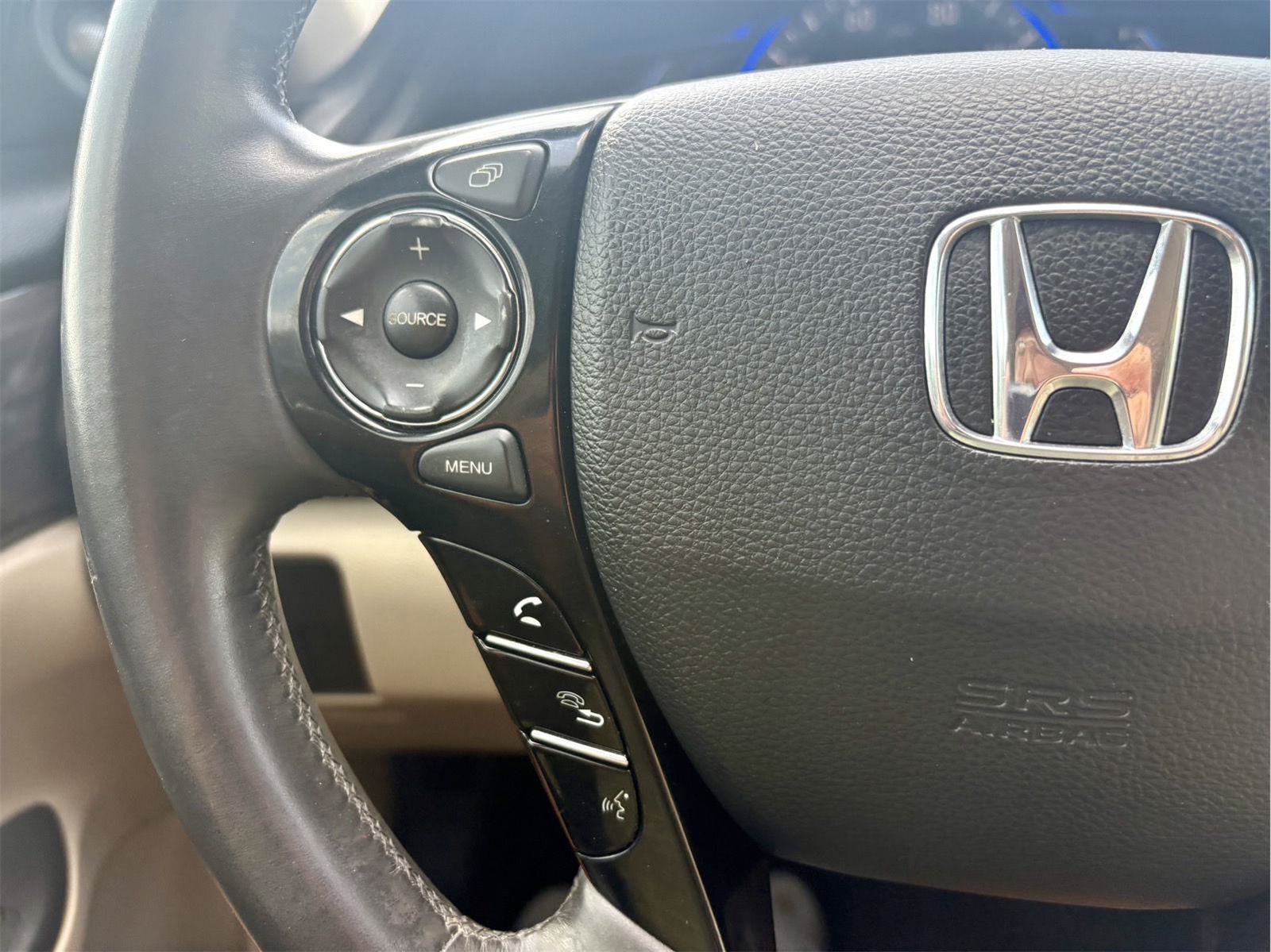 Used 2017 Honda Accord EX-L image 16