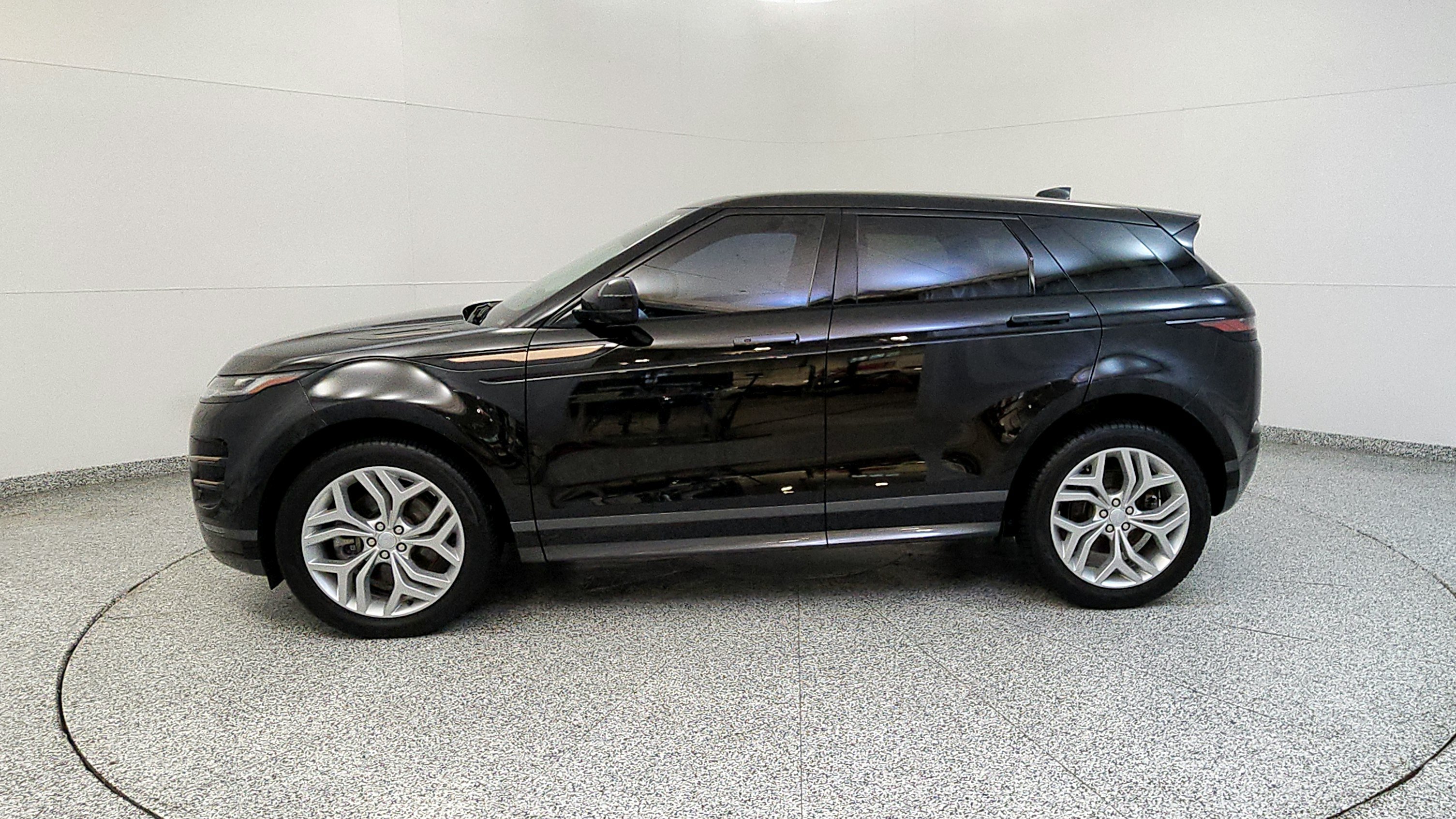 Used 2022 Land Rover Range Rover Evoque R-Dynamic SE AWD/4WD image 4