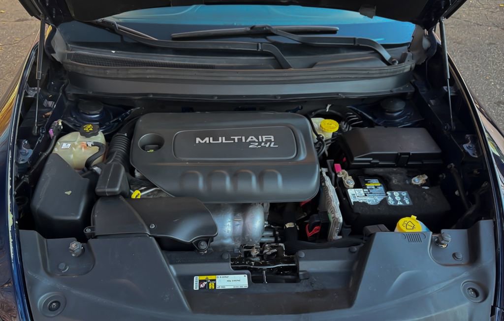 Used 2016 Jeep Cherokee Latitude w/ Safety/Convenience Group image 31