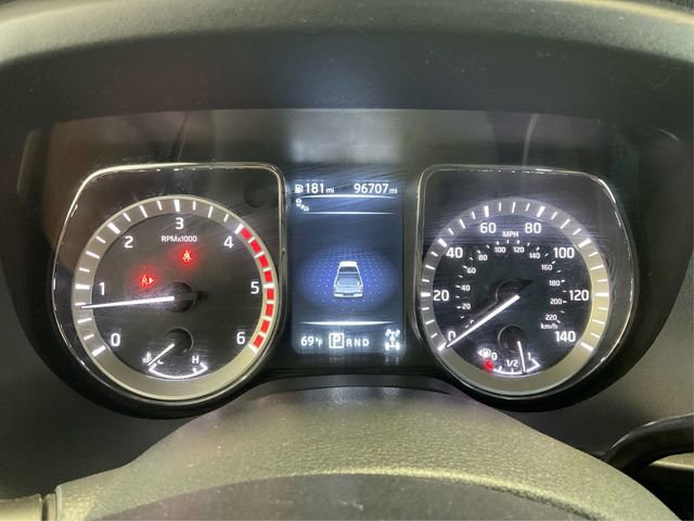 Used 2018 Nissan Titan SL w/ Chrome Package image 15