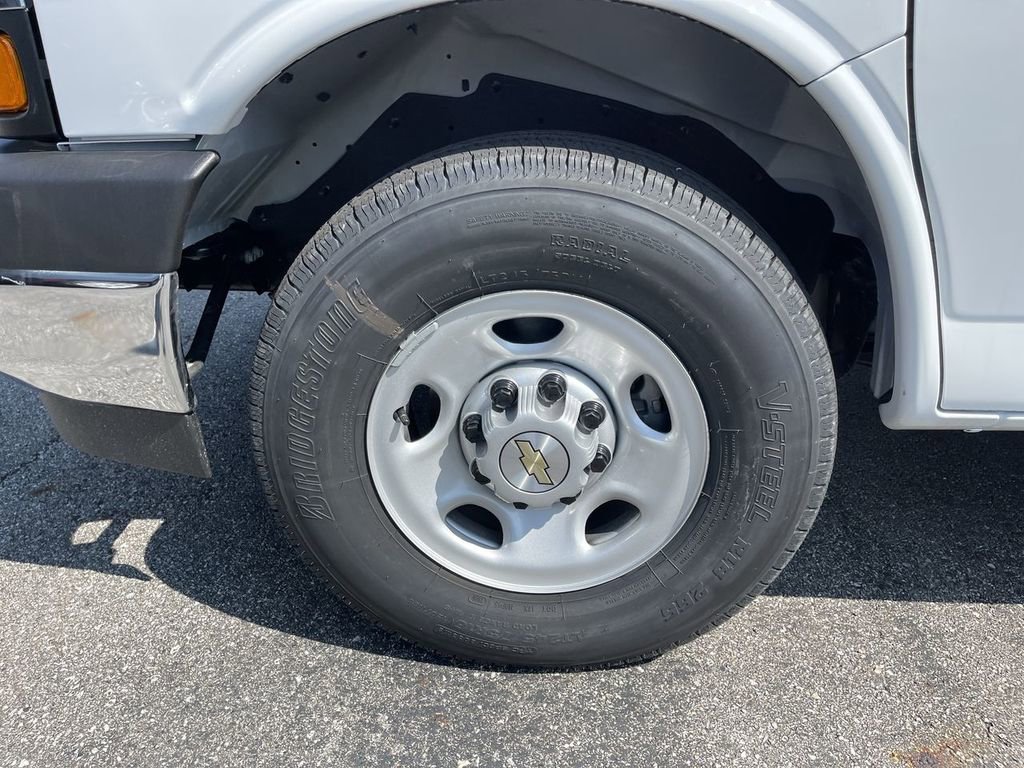 New 2025 Chevrolet Express 2500 w/ Driver Convenience Package image 6