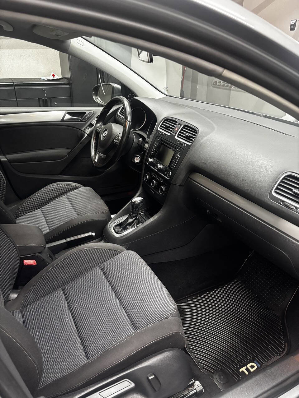 Used 2013 Volkswagen Golf TDI FWD image 23