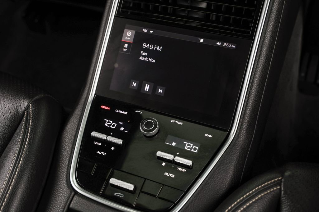 Used 2020 Porsche Panamera Edition image 25