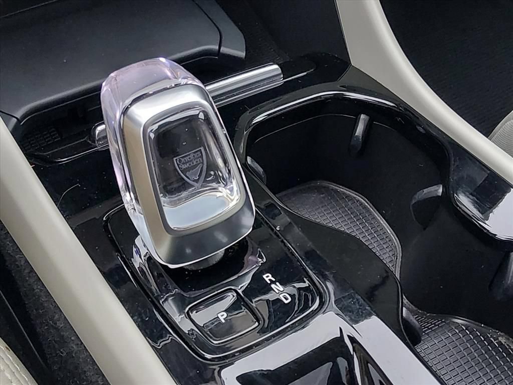 Used 2023 Volvo XC40 B4 Ultimate FWD image 22
