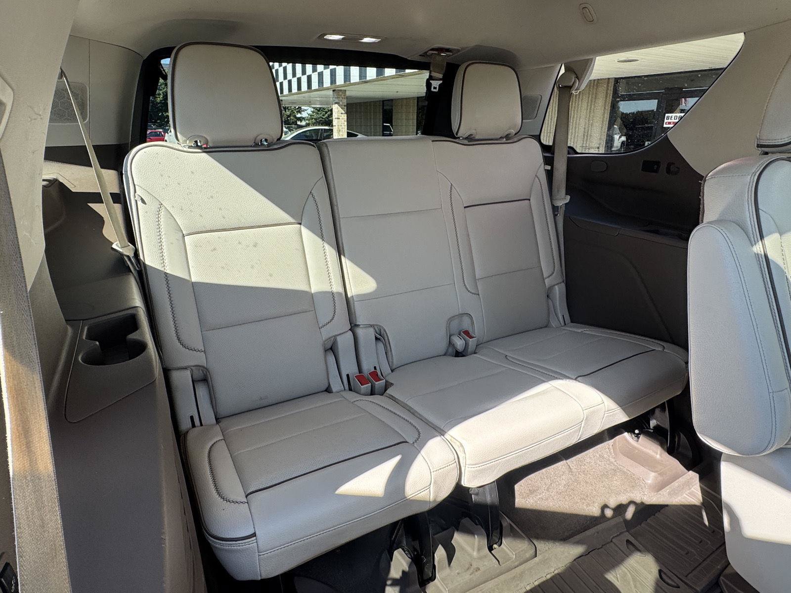 Used 2021 GMC Yukon Denali w/ Denali Premium Package AWD/4WD image 31