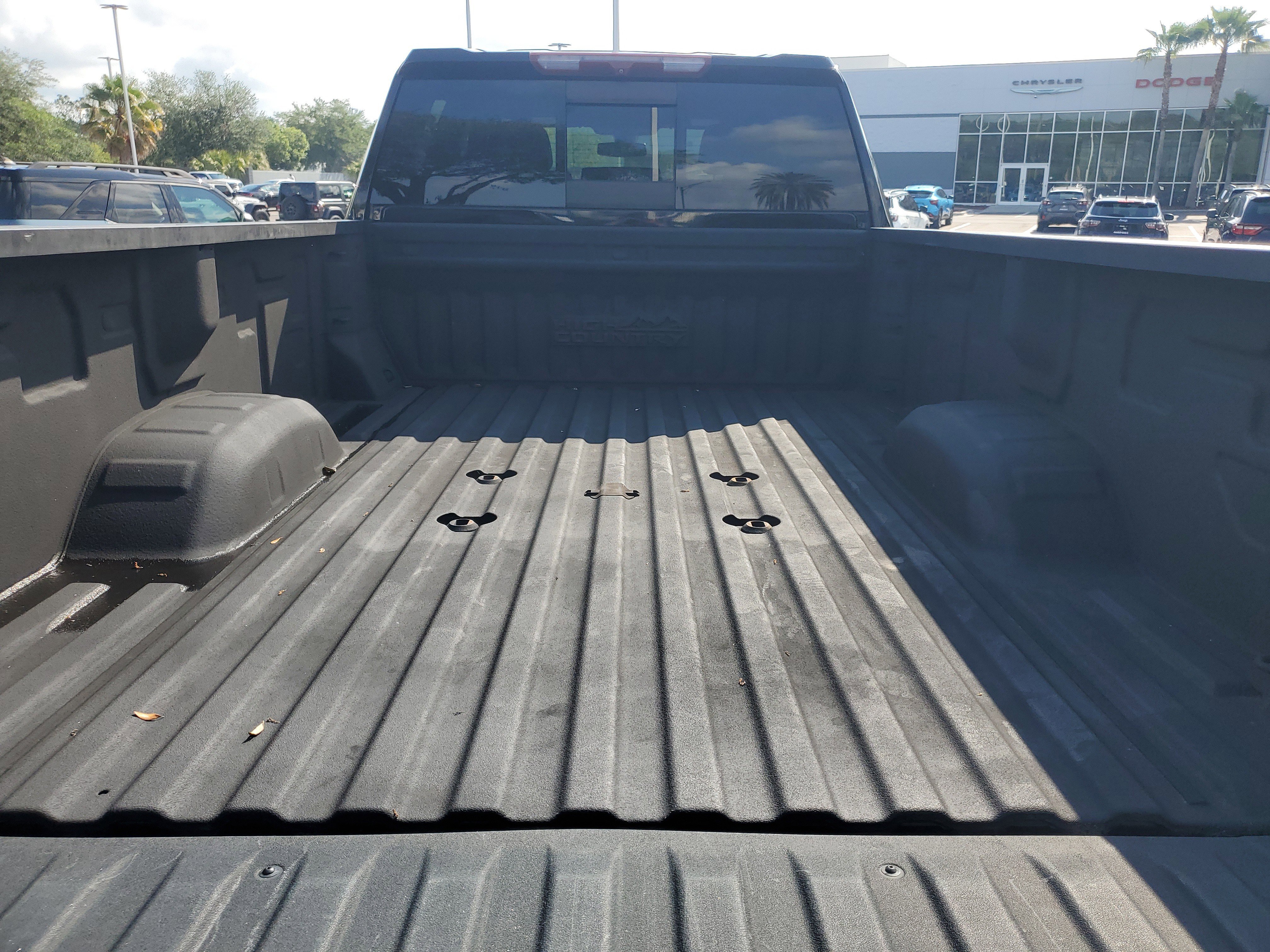 Used 2022 Chevrolet Silverado 3500 High Country w/ Safety Package II AWD/4WD image 7