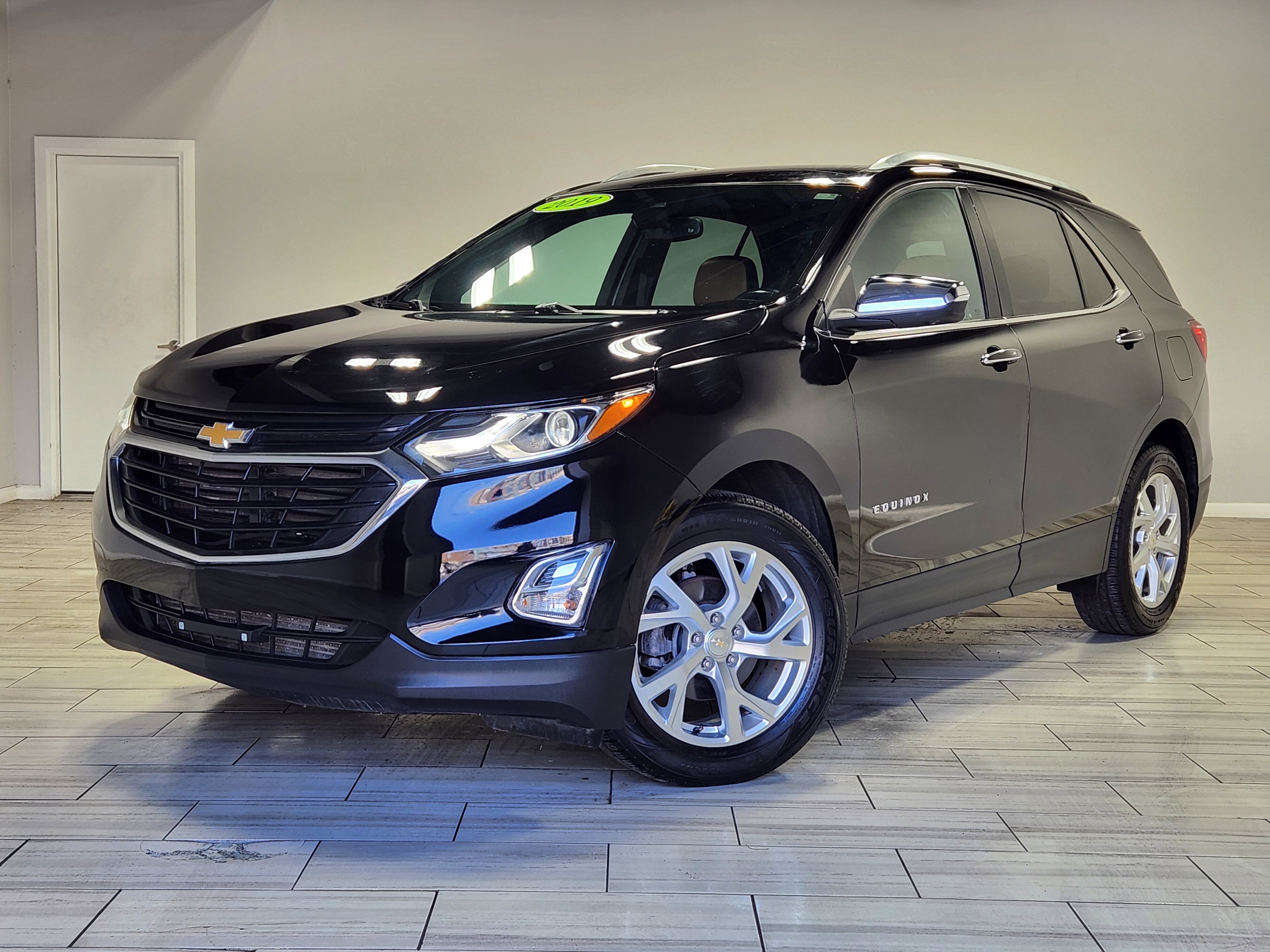 Used 2019 Chevrolet Equinox Premier FWD video 1