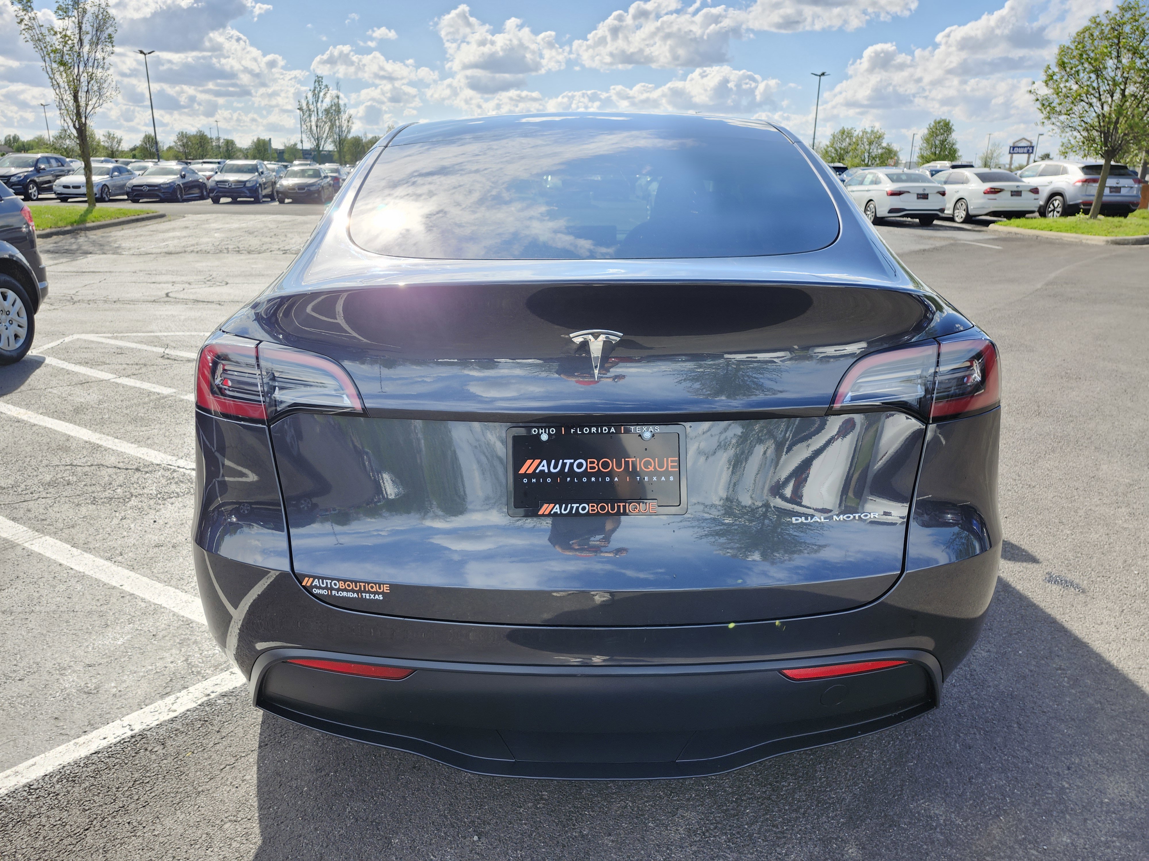 Used 2024 Tesla Model Y Long Range AWD/4WD image 15