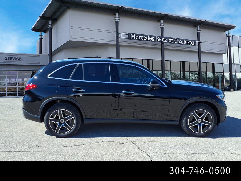 Used 2026 Mercedes-Benz GLC 300 4MATIC image 2