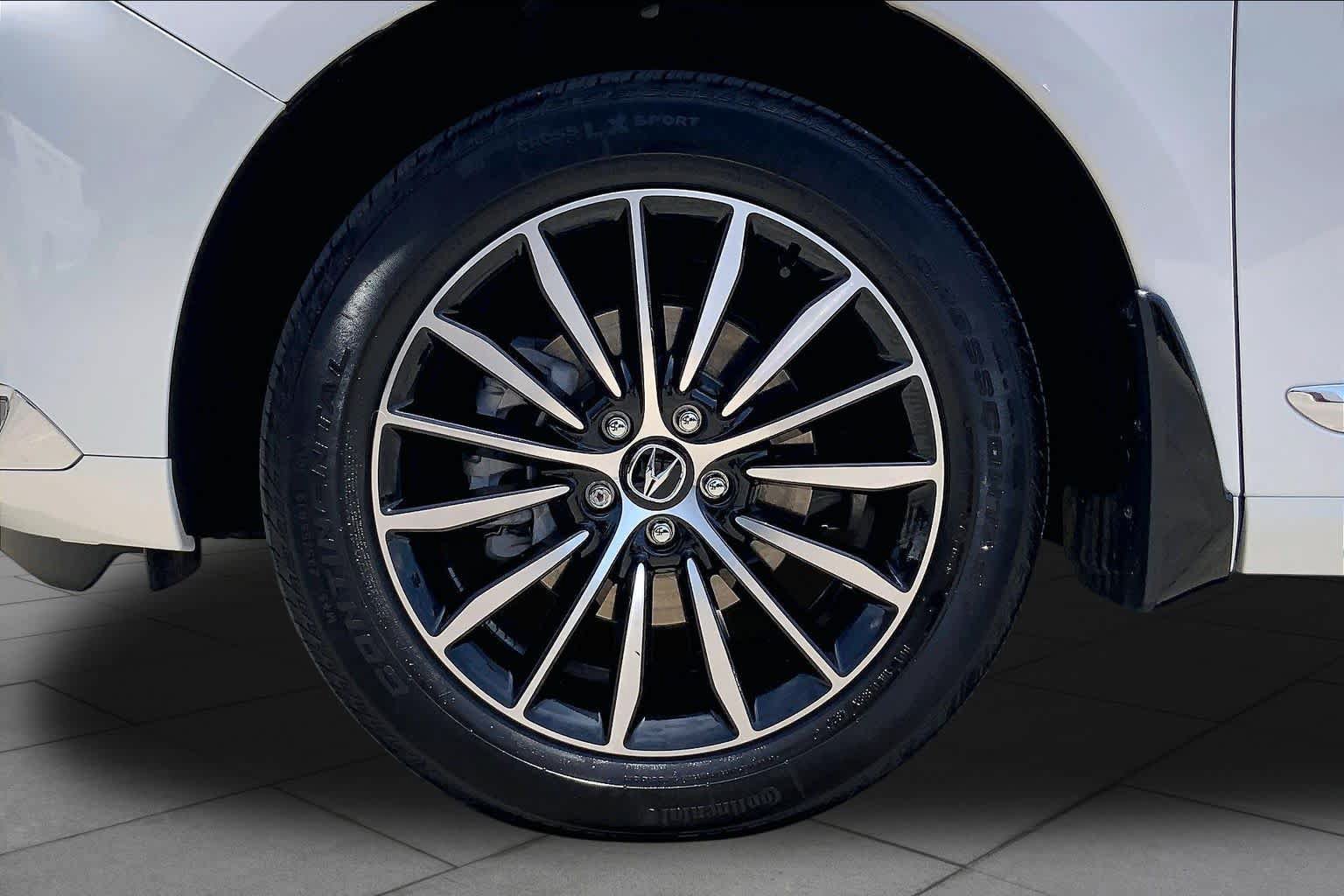 Used 2025 Acura RDX SH-AWD w/ Advance Package image 11