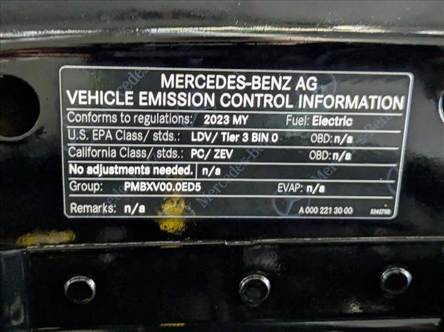 Certified 2023 Mercedes-Benz EQB 300 4MATIC image 26