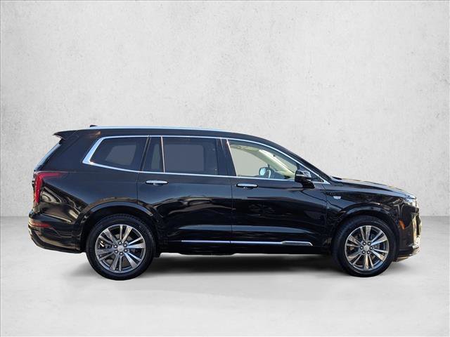 Used 2022 Cadillac XT6 Premium Luxury image 4