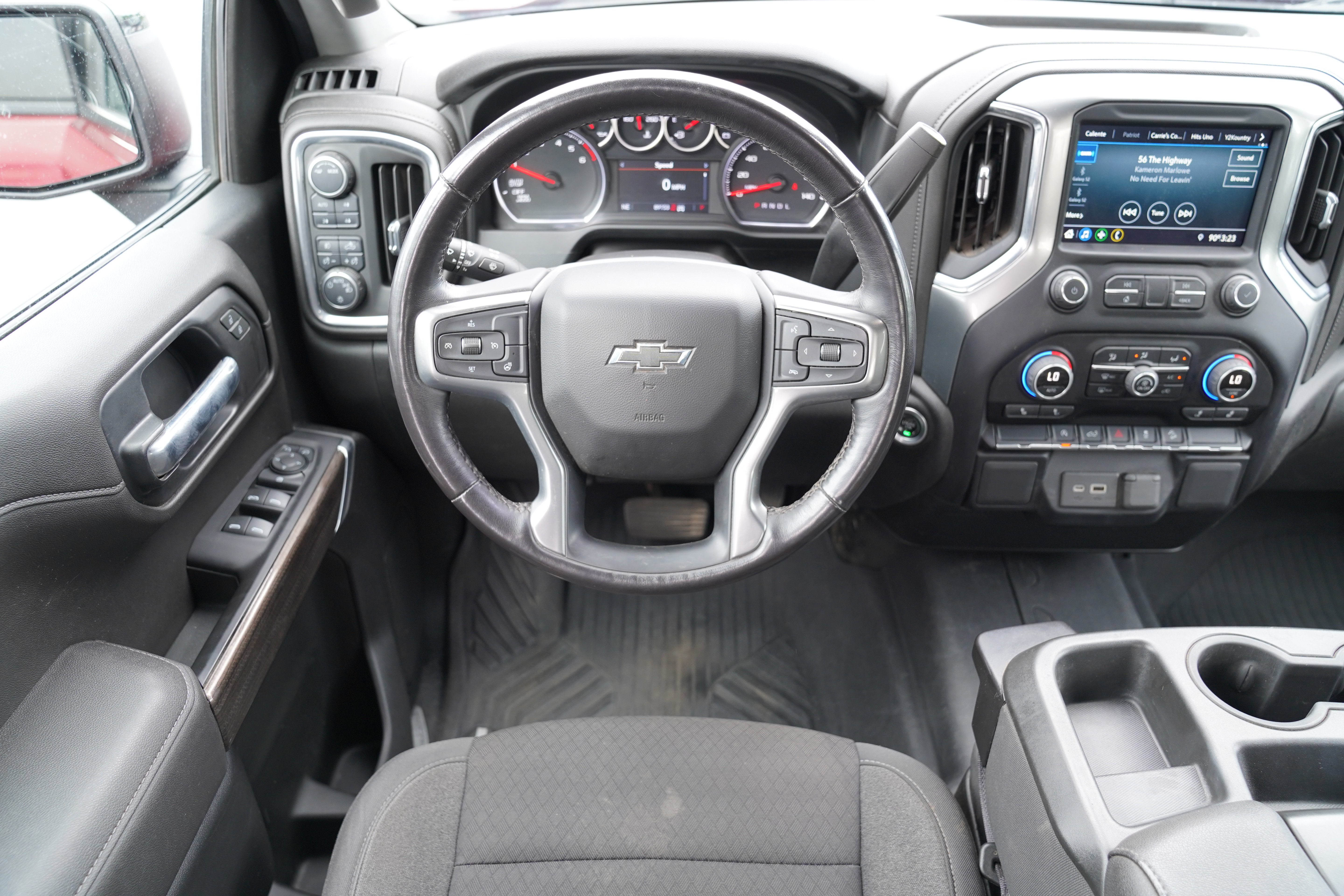 Used 2022 Chevrolet Silverado 1500 RST AWD/4WD image 11