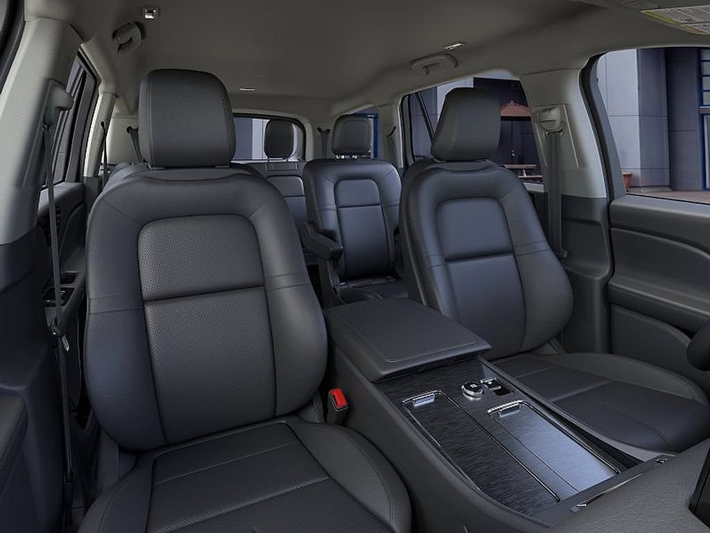 New 2026 Lincoln Aviator AWD image 10
