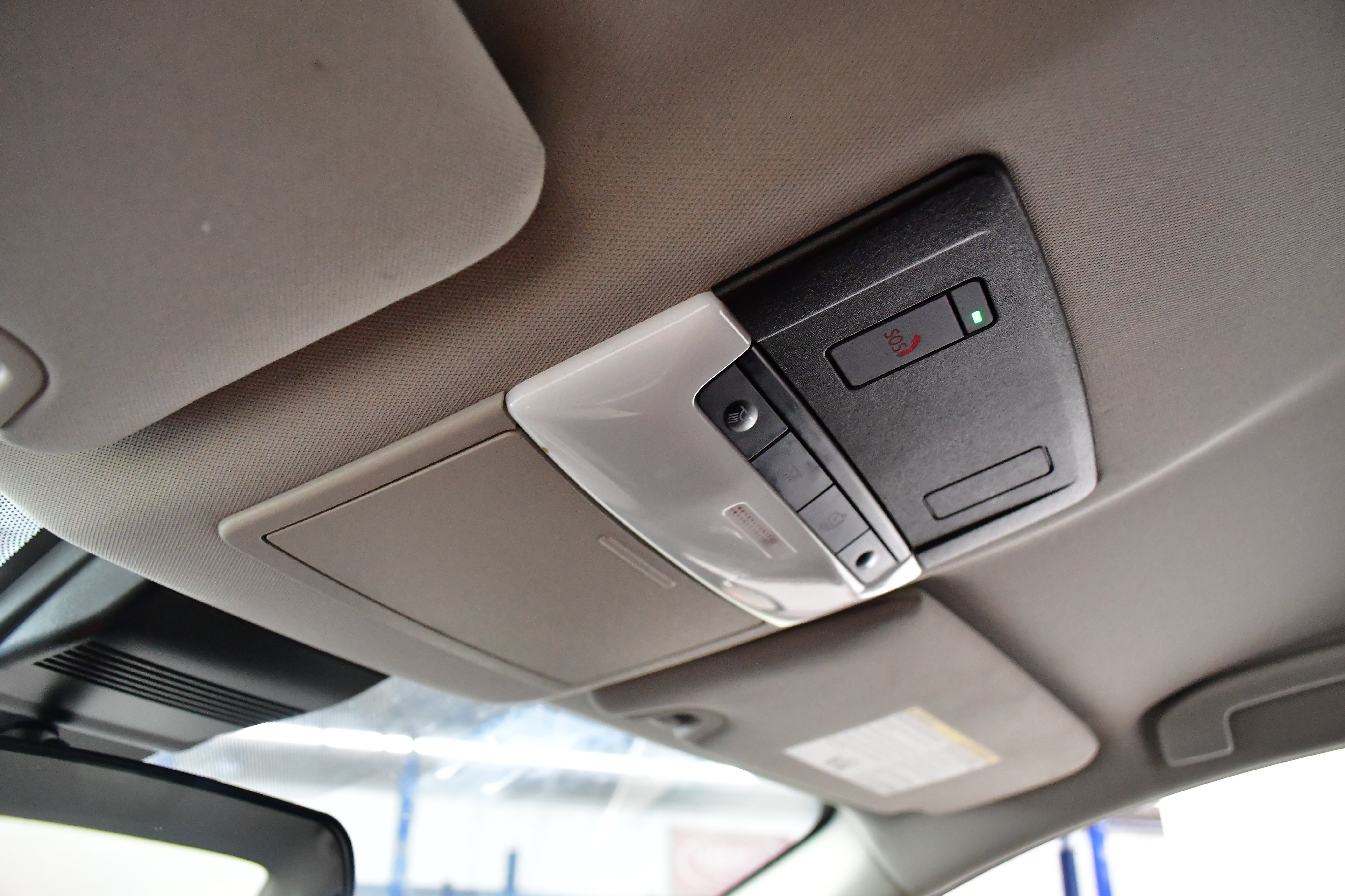 Used 2025 Nissan Altima 2.5 SV FWD image 29