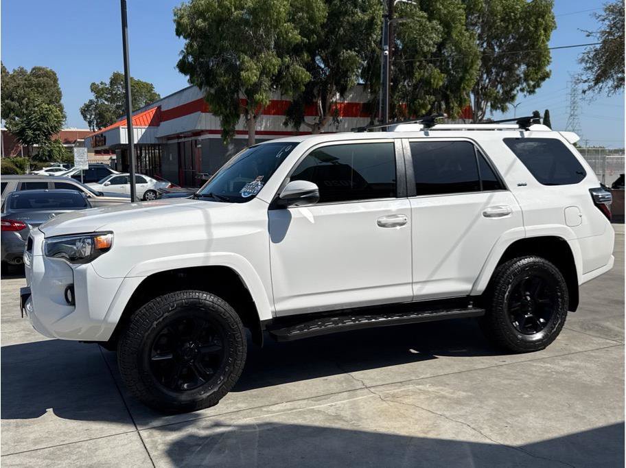 Used 2017 Toyota 4Runner SR5 Premium AWD/4WD image 45