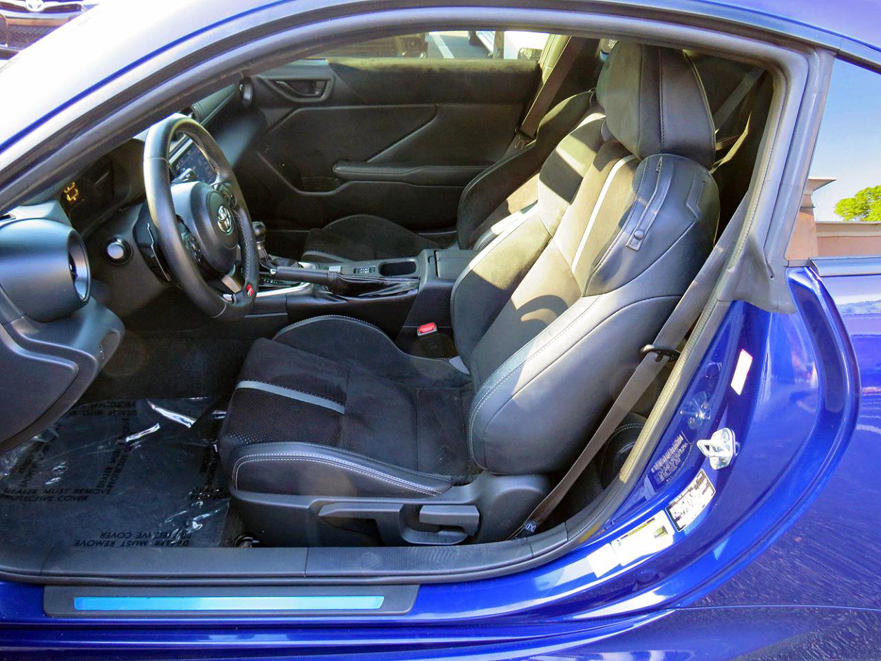Used 2023 Toyota GR86 Premium w/ ALL Weather Mat Package (TMS) RWD image 11