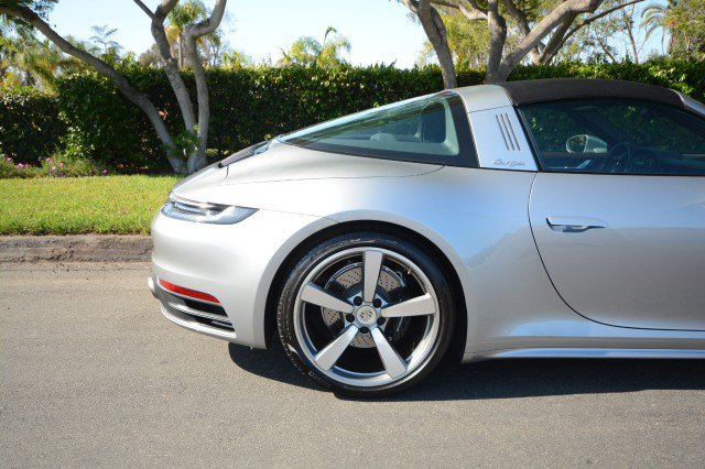 Used 2021 Porsche 911 AWD/4WD image 9
