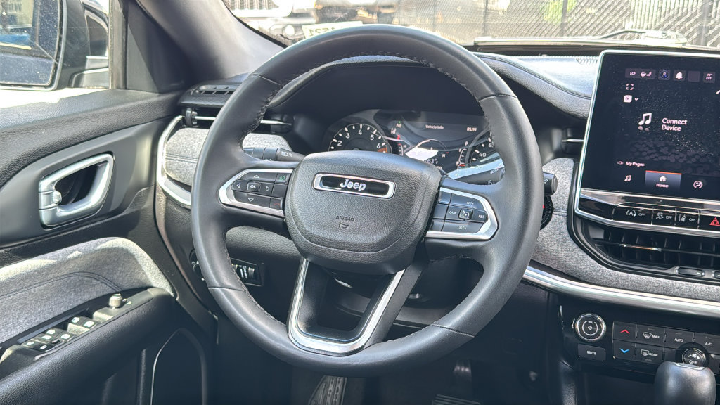 Certified 2023 Jeep Compass Latitude w/ Convenience Group AWD/4WD image 23