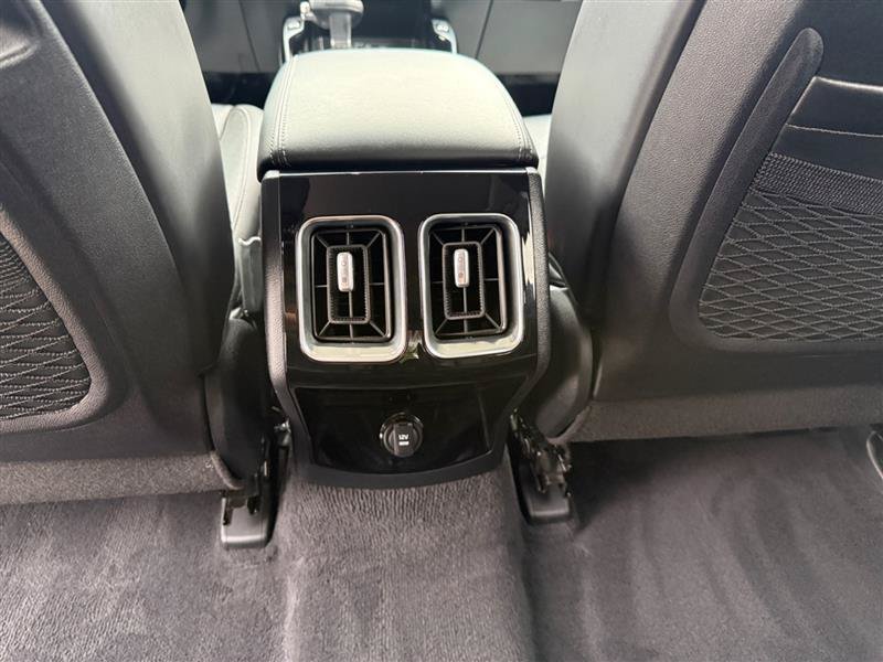 Used 2024 Kia Sorento SX AWD/4WD image 40