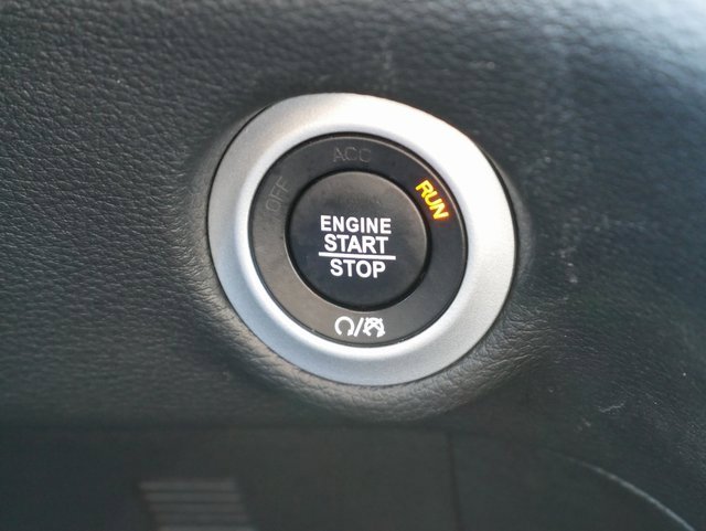 Used 2023 Chrysler Pacifica Limited w/ S Appearance Package image 33