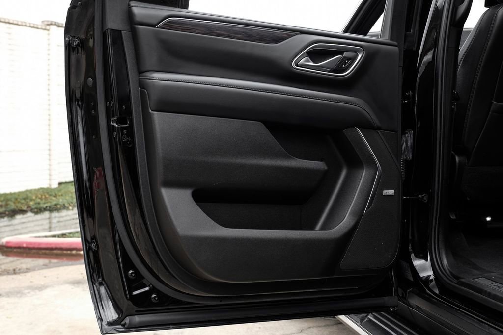 Used 2021 Chevrolet Suburban LT image 49