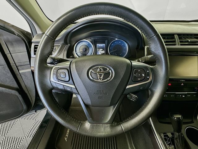 Used 2017 Toyota Camry XLE image 13