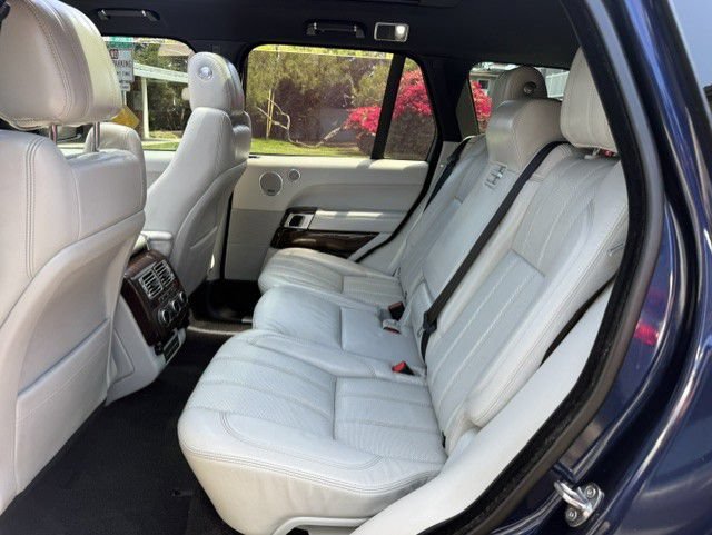 Used 2017 Land Rover Range Rover Supercharged AWD/4WD image 29