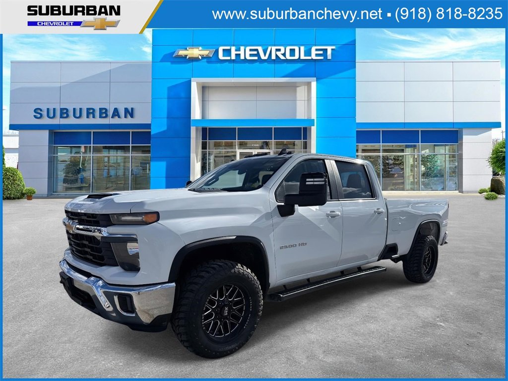 Used 2024 Chevrolet Silverado 2500 LT w/ Convenience Package image 1