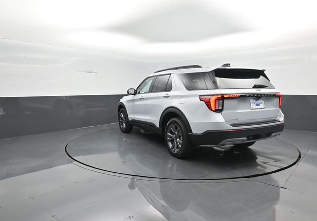 New 2026 Ford Explorer Active w/ Active Comfort Package image 5