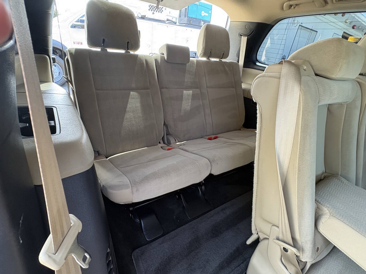 Used 2015 Toyota Sequoia SR5 AWD/4WD image 24