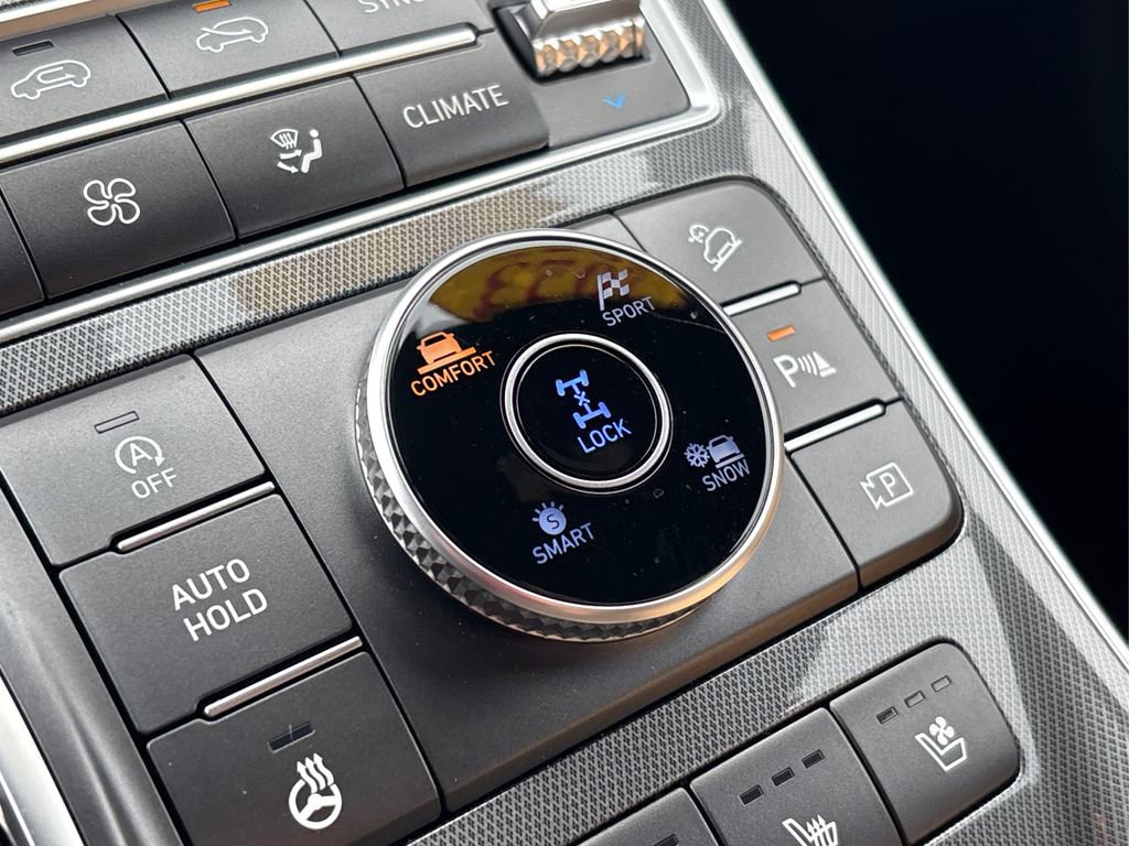 Used 2023 Hyundai Santa Fe Calligraphy image 39