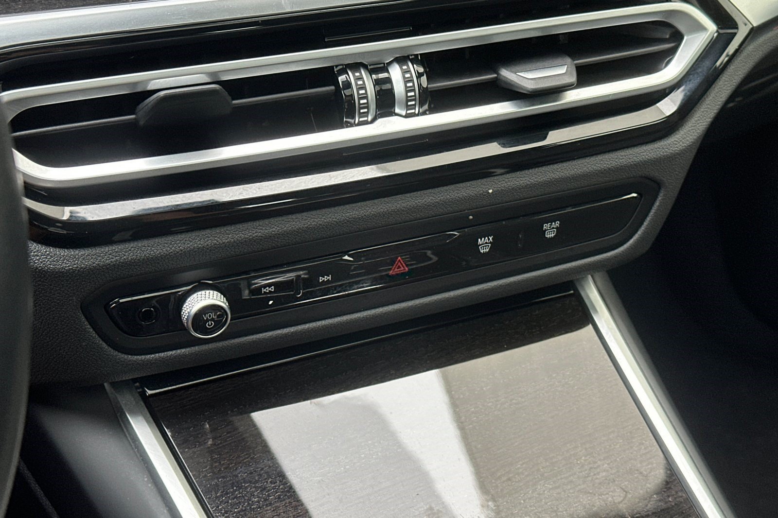 Certified 2023 BMW i4 eDrive35 w/ Premium Package RWD image 18