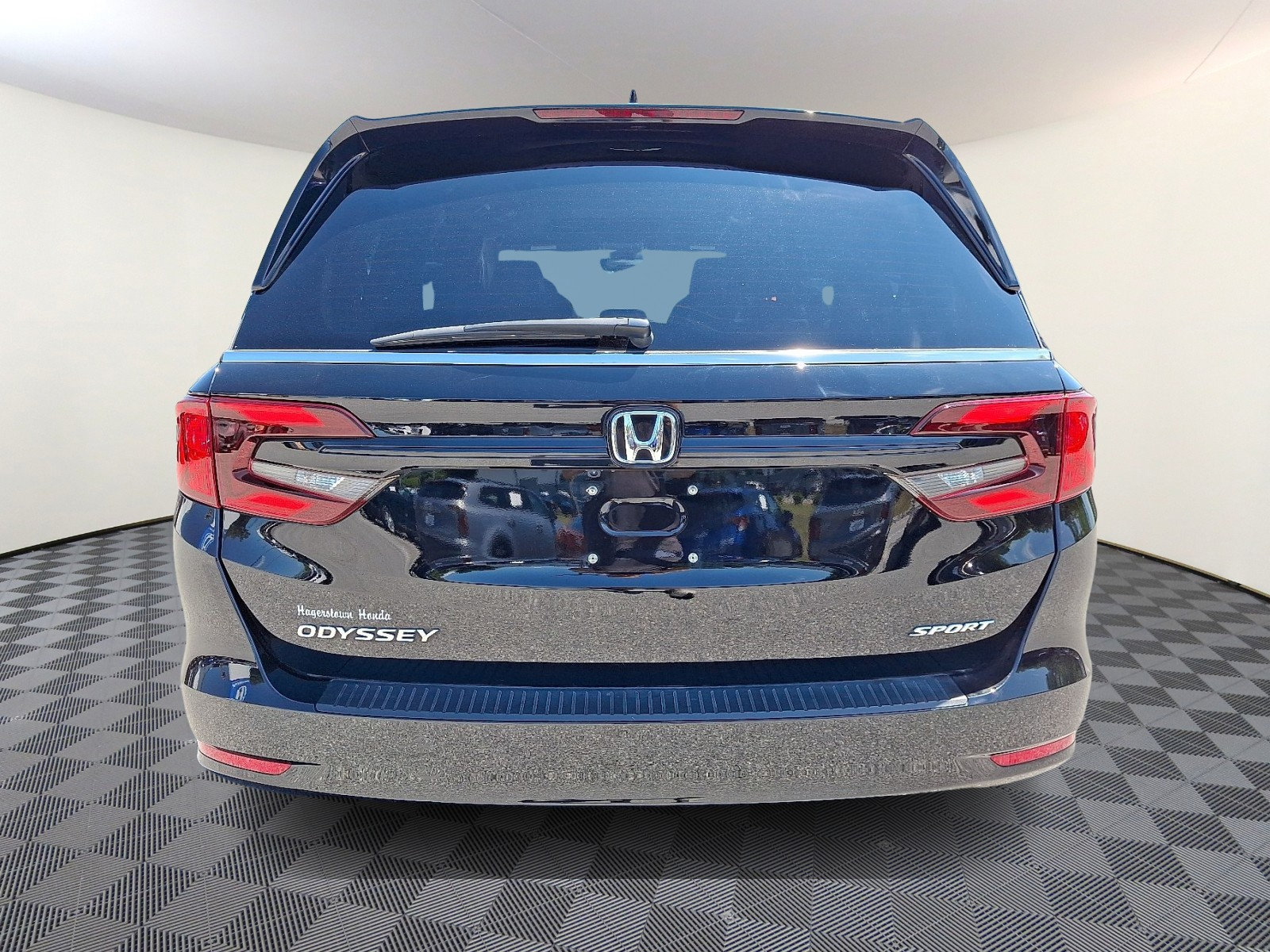 Used 2023 Honda Odyssey Sport image 4