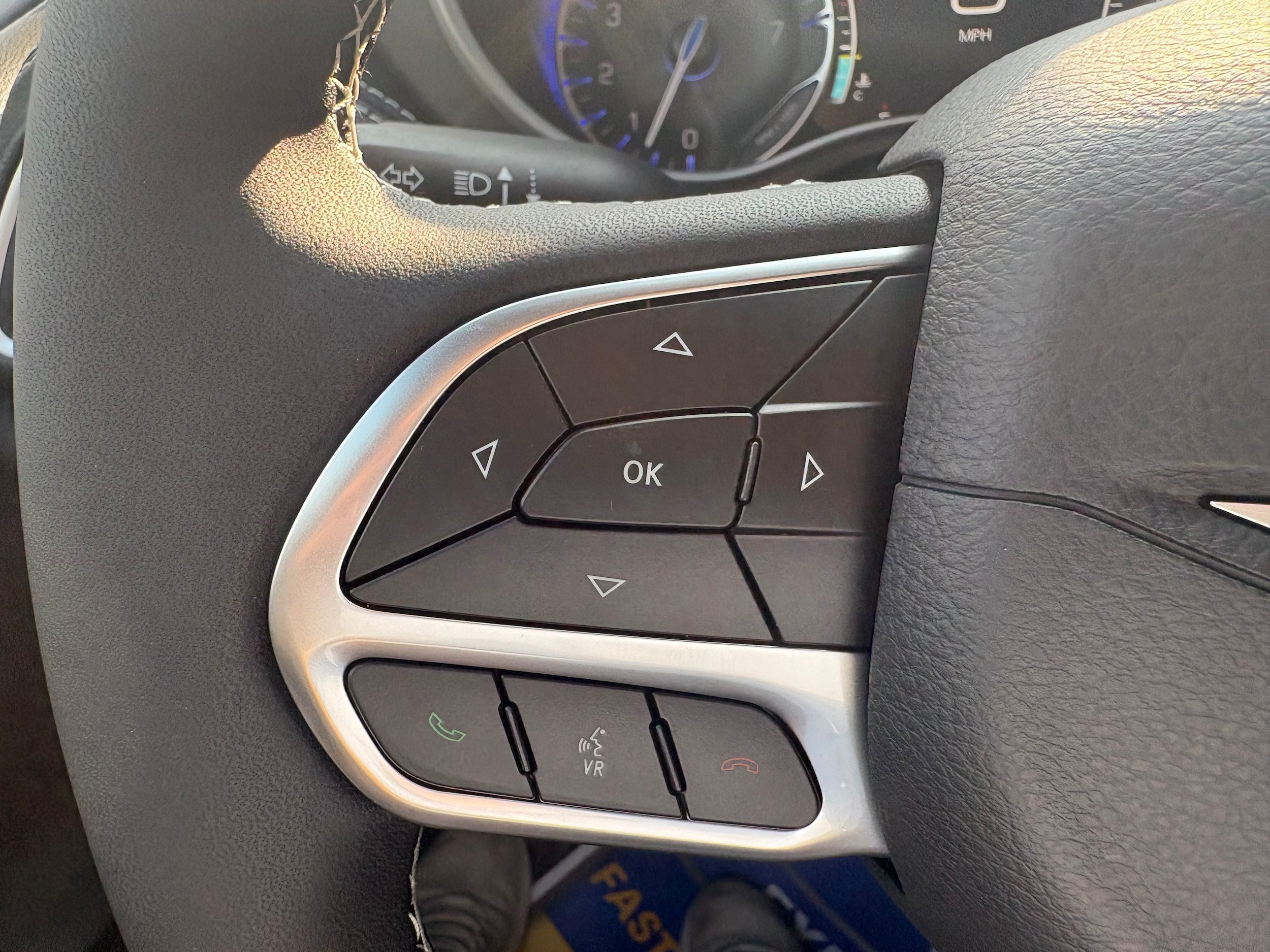 New 2027 Chrysler Pacifica Select FWD image 20