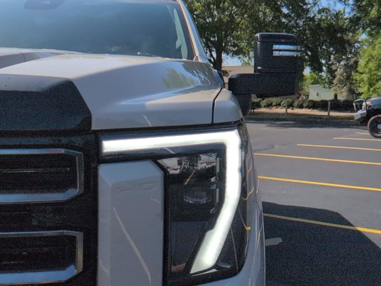 New 2026 GMC Sierra 2500 AT4 w/ AT4 Premium Plus Package AWD/4WD image 12
