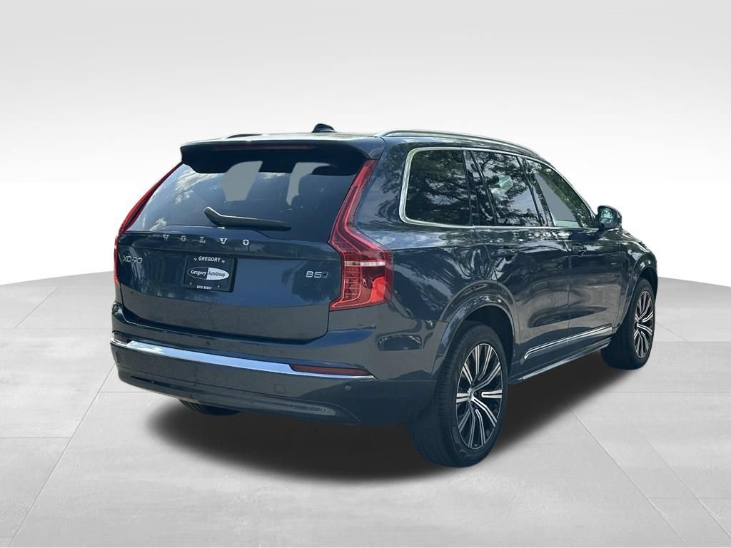 Used 2025 Volvo XC90 B5 Core AWD/4WD image 7