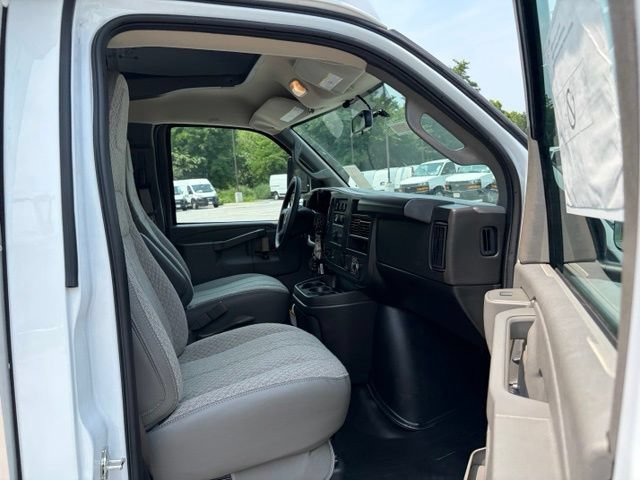 New 2026 Chevrolet Express 3500 w/ Power Convenience Package RWD image 26