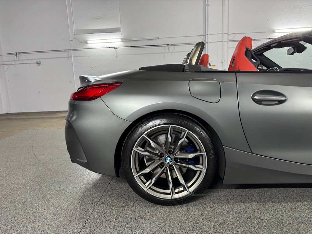 Used 2020 BMW Z4 M40i w/ Executive Package RWD image 9