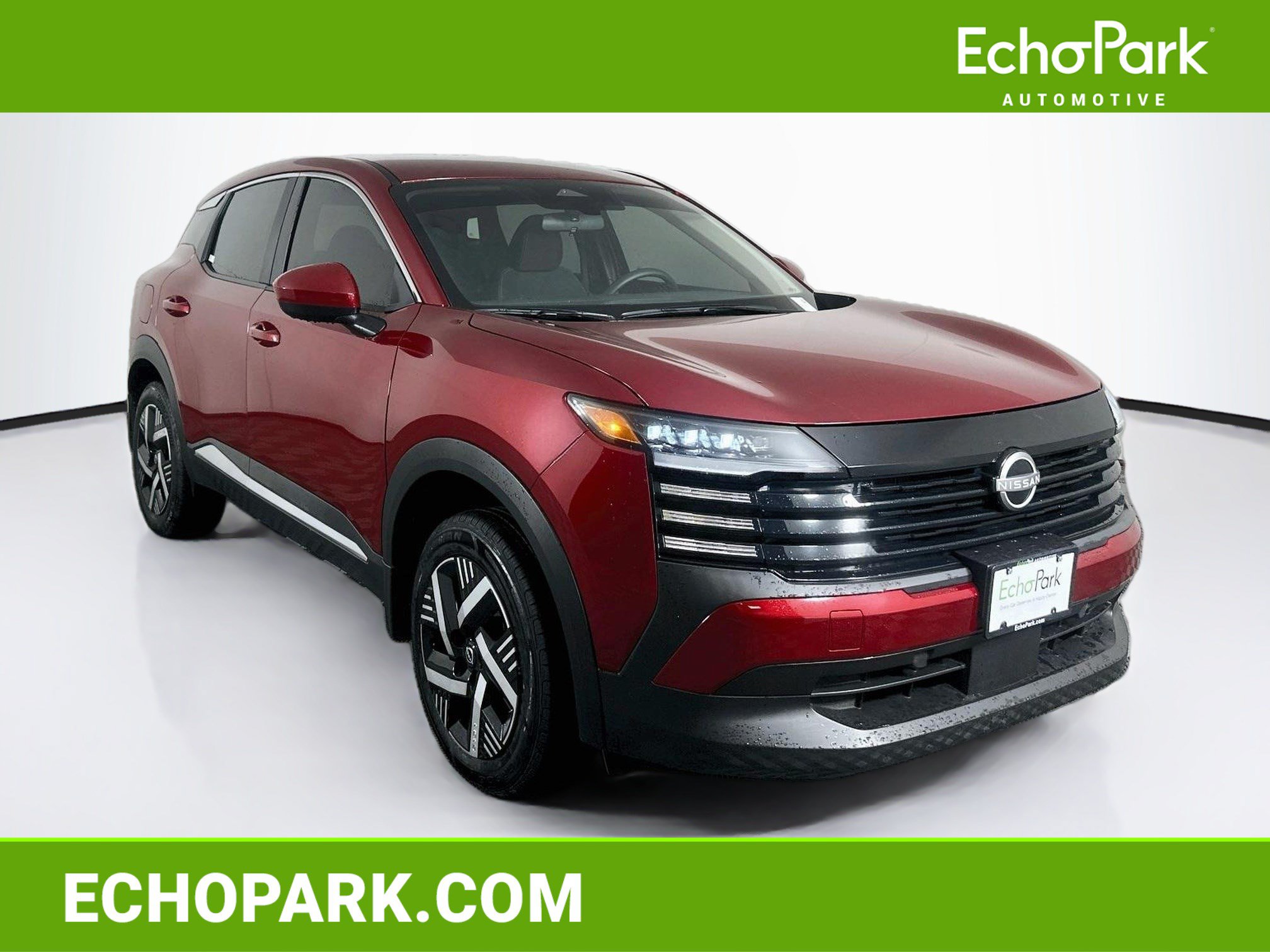 Used 2025 Nissan Kicks SV FWD image 1