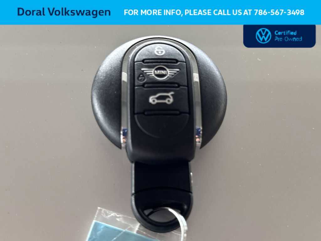 Used 2024 MINI Cooper Clubman S image 28