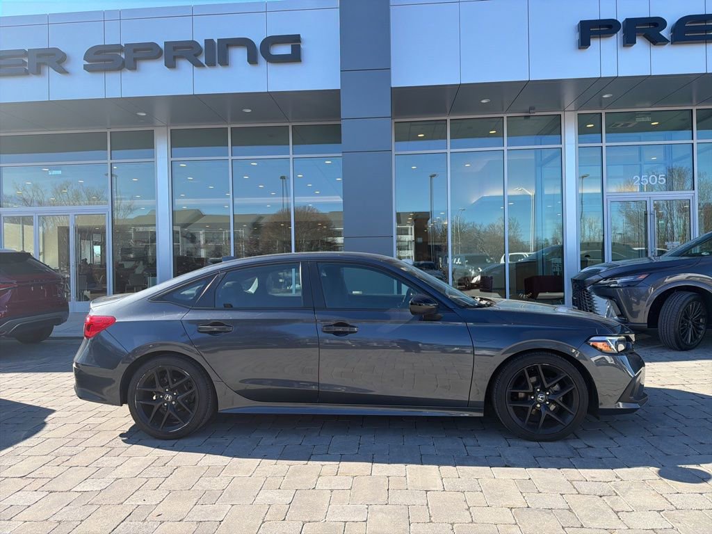 Used 2023 Honda Civic Sport image 5